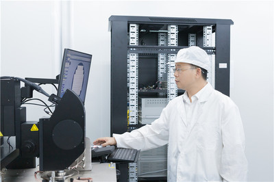 執著科技，努力創“芯”——記江蘇省“最美科技工作者”洪根深的電子技術開發之路